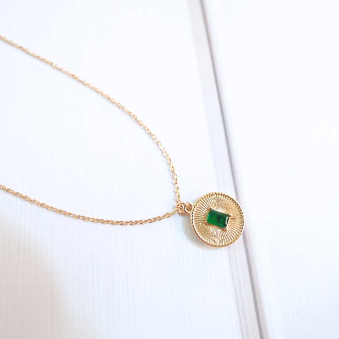Emerald Radiance Pendant Necklace