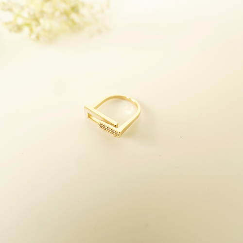 Ashara Linear Spark Ring – 18K gold-plated stainless steel ring