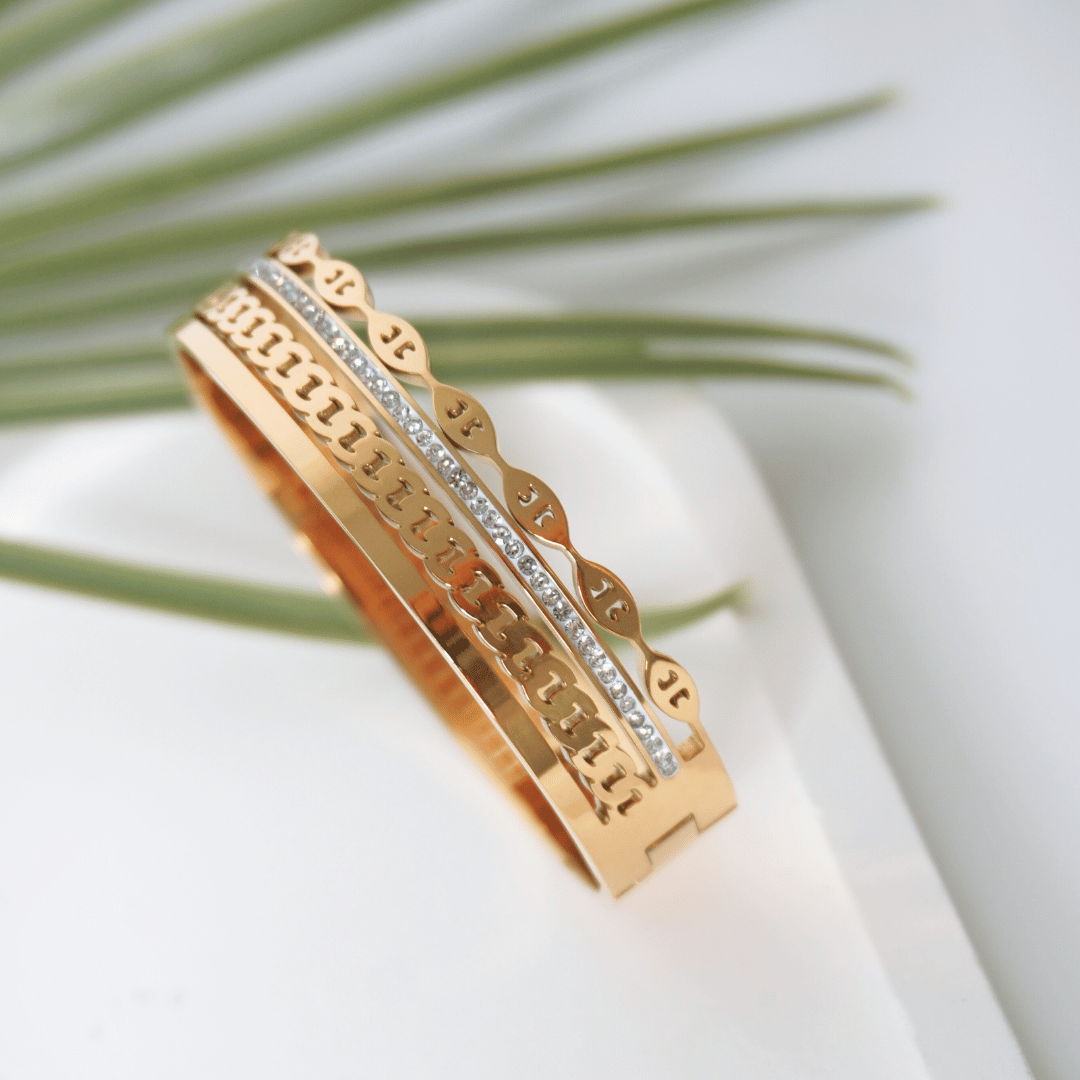 Regalia Scallop Edge Bangle Bracelet