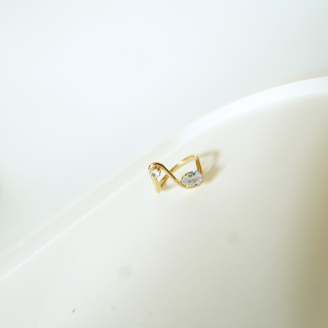 Ashara Teardrop Glow Ring