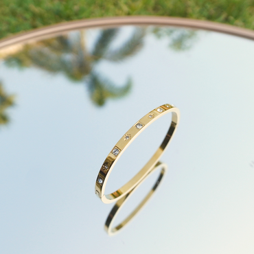 Ashara Slim Luxe Bracelet – 18K Gold Plated | Dainty Fit for 2.2–2.4 Size Wrists