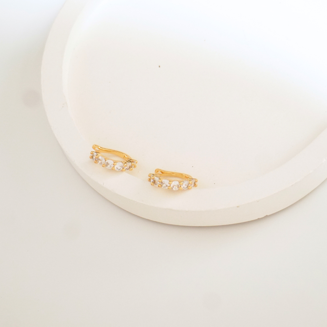 Celeste Cluster Zircon Ear Cuff – No Piercing, Gold Plated | Ashara Jewels