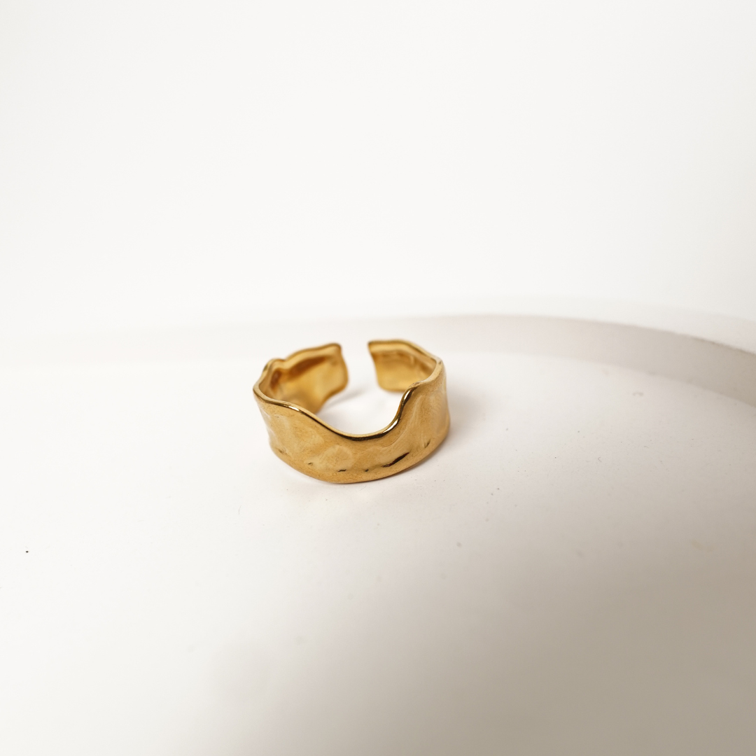 Ashara Wavy Sculpted Open Ring|Adjustable