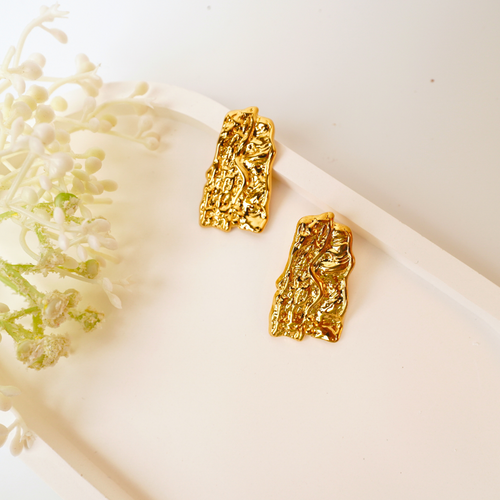 Ashara Molten Gold Studs – 18K gold-plated stainless steel stud earrings