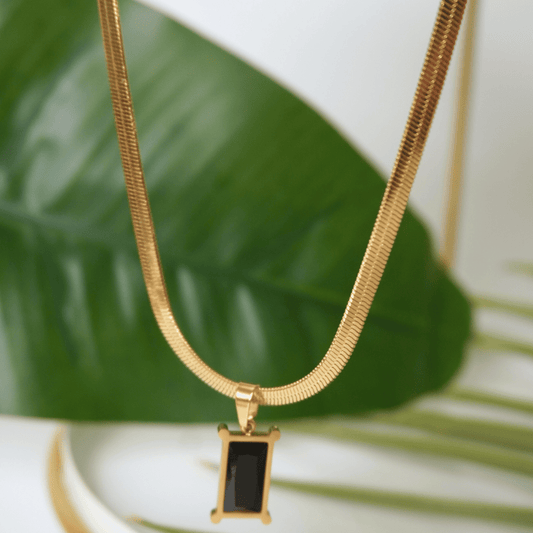 Ashara Noir Luxe Pendant Necklace