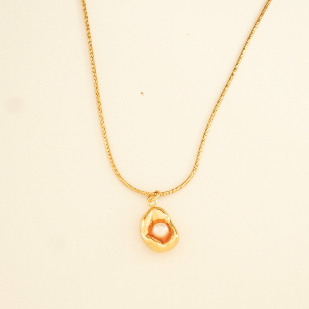 Molten Pearl Pendant Necklace | 18K Gold Plated | Everyday Glam | Ashara Jewels