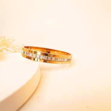 Glint Bangle – Baguette Crystal