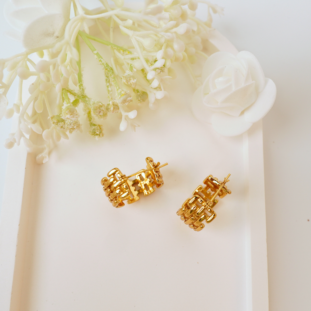 Mesh Luxe Hoops – 18K Gold-Plated Textured Chunky Hoops