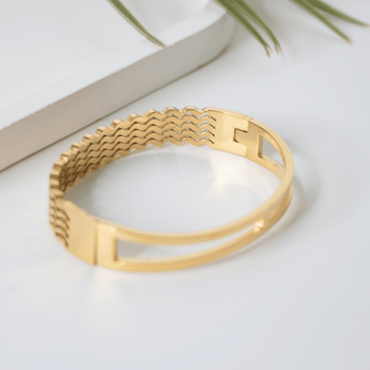 Eterna Wave Bangle Bracelet