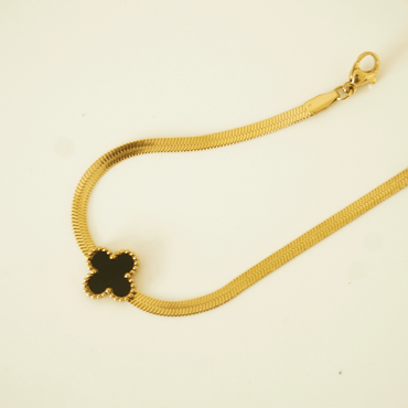 Noir Clover Snake Chain Bracelet