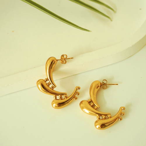 Aurora Sculpted Wing Earrings – 18K gold-plated stainless steel earrings