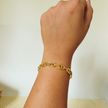 Ashara Royal Loop Bangle Bracelet