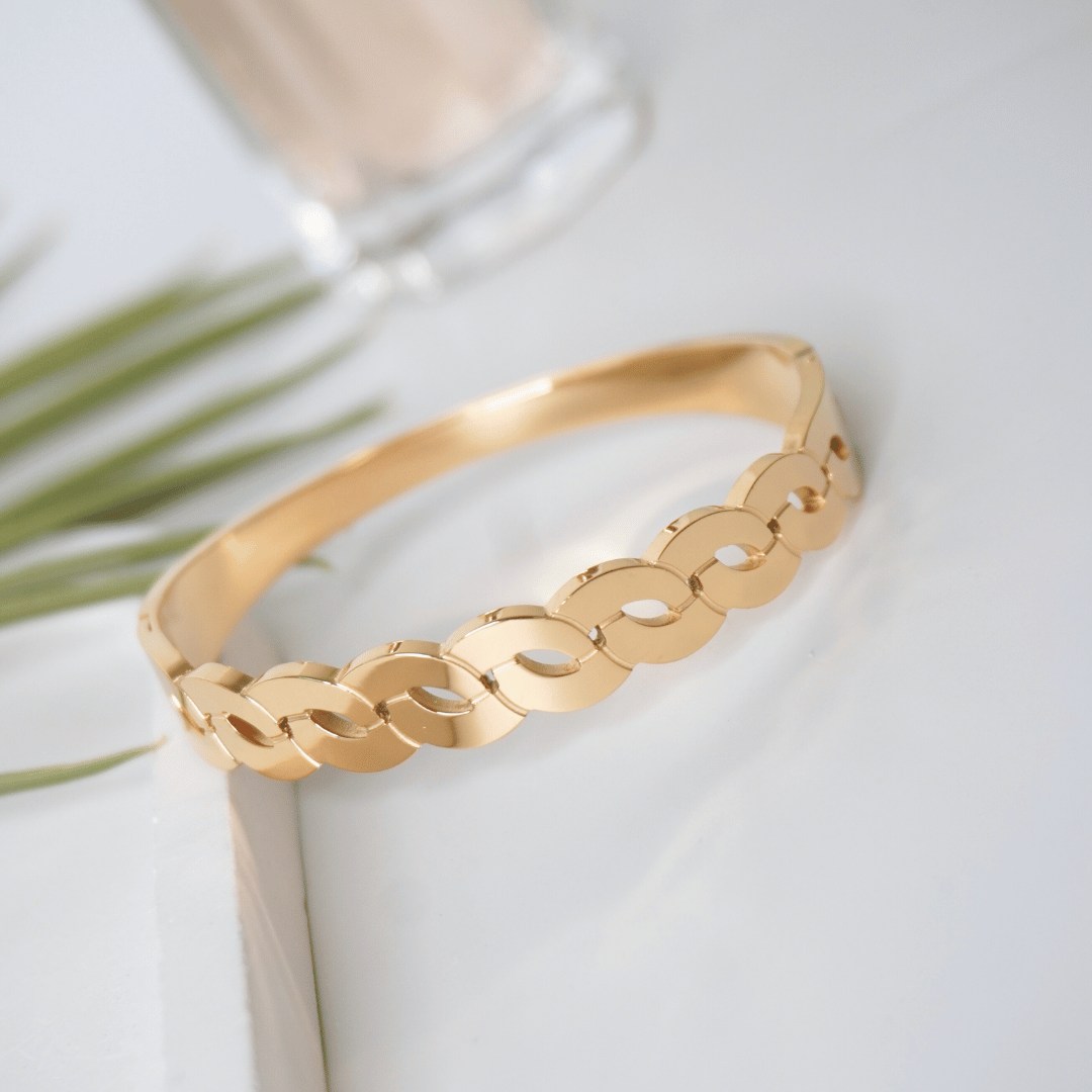 Bold Link Luxe Bangle Bracelet