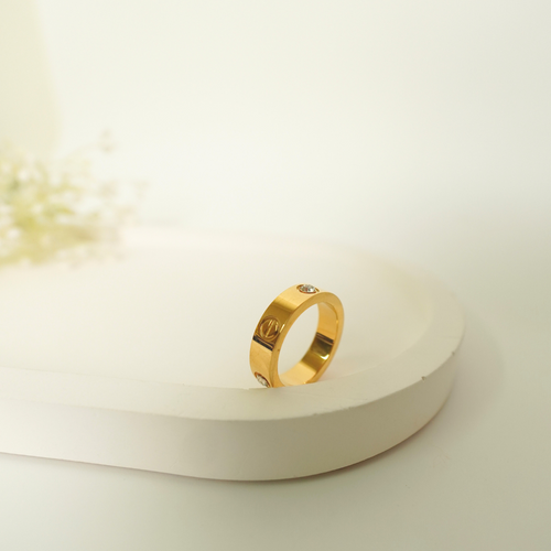Ashara Lume Clasp Ring – 18K gold-plated stainless steel ring