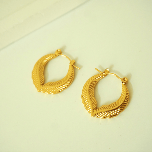 Siena Leaf Hoop Earrings – 18K gold-plated stainless steel hoop earrings