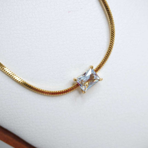 Princess-Cut Crystal Choker – 18K gold-plated stainless steel choker necklace