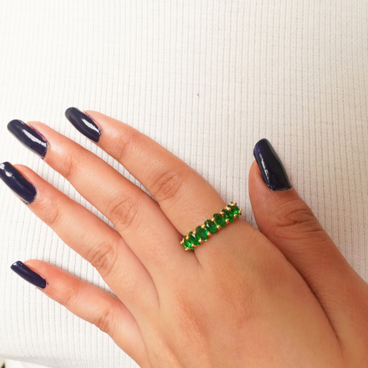 Ashara Emerald Aura Eternity Ring|Adjustable