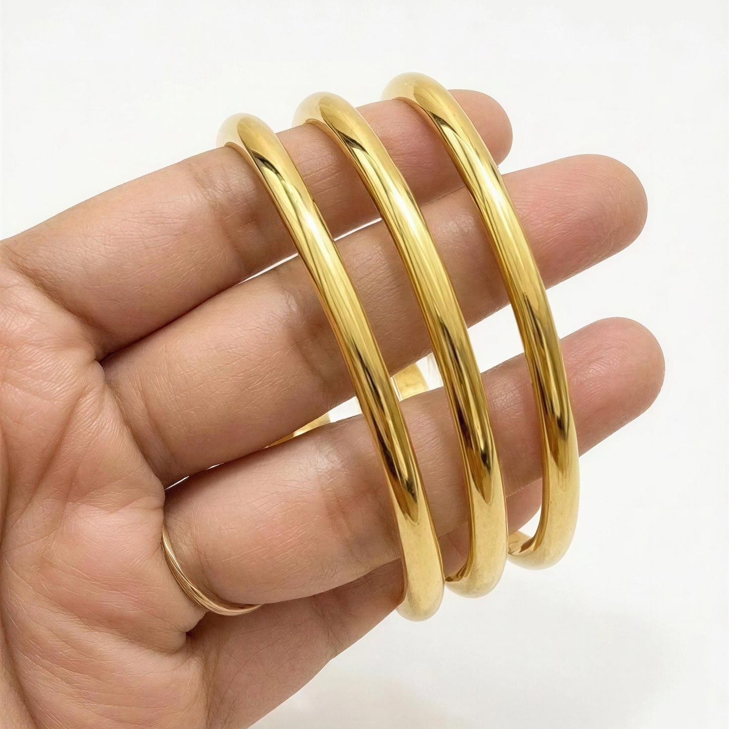 Luxe Gold Stack Bangles (Set of 3)