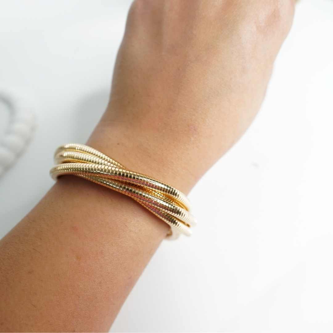 Serpentina Coil Cuff