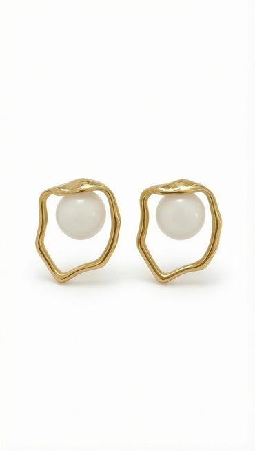 Celeste Pearl Frame Earrings