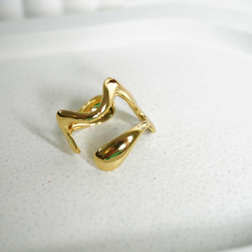 Liquid Gold Statement Ring – 18K gold-plated stainless steel ring