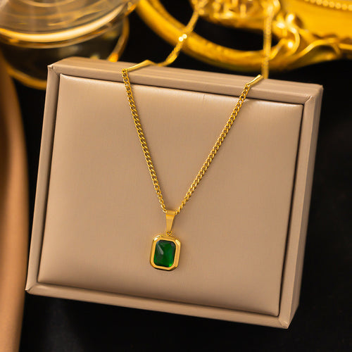 Emerald Edge Pendant Necklace – 18K gold-plated stainless steel pendant necklace