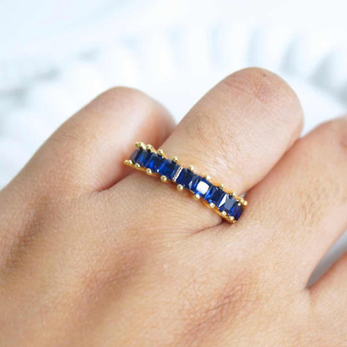 Sapphire Glow Eternity Band – 18K gold-plated stainless steel ring