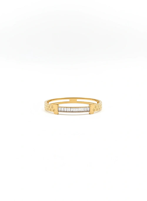 Regalia Baguette Bar Bracelet (Tiny Wrist) – 18K gold-plated stainless steel bracelet