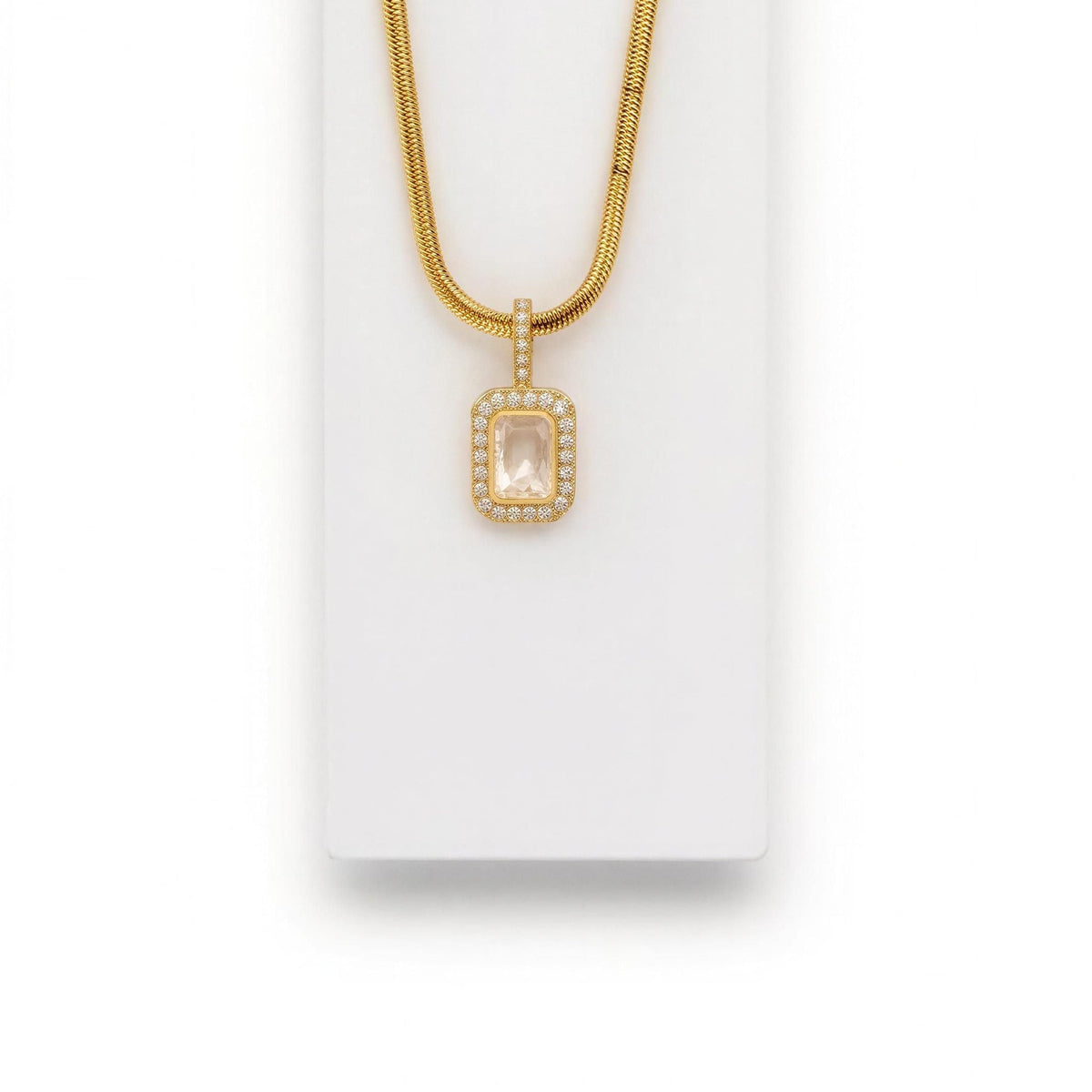 Radiant Luxe Pendant Necklace – 18K gold-plated stainless steel pendant necklace, view 2