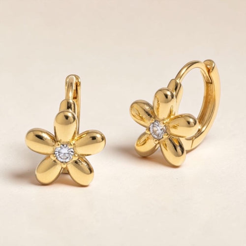 Daisy Glow Huggie Earrings – 18K gold-plated stainless steel huggie earrings