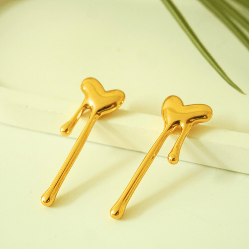 Amora Drip Heart Earrings – 18K gold-plated stainless steel drop earrings