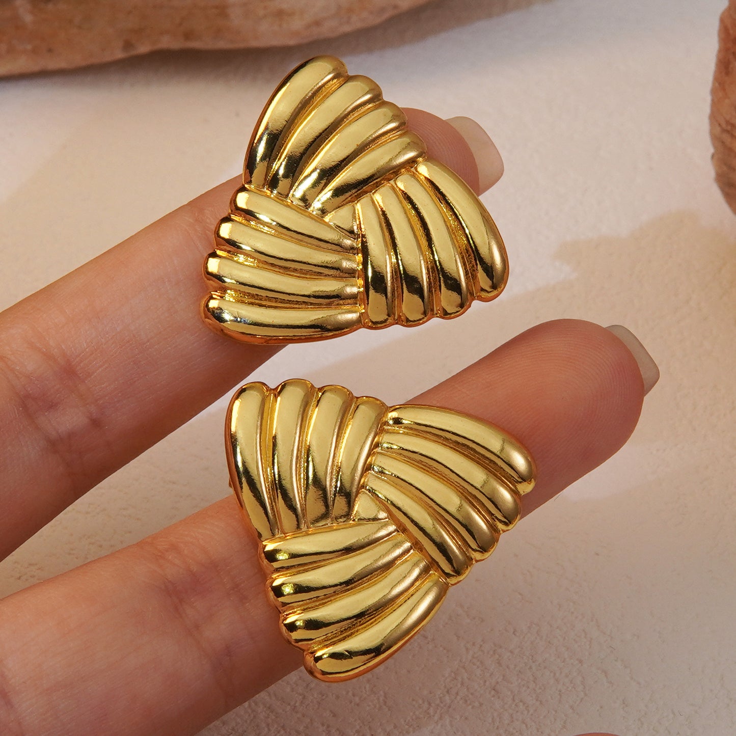 Ashara Aurora Fan Stud Earrings