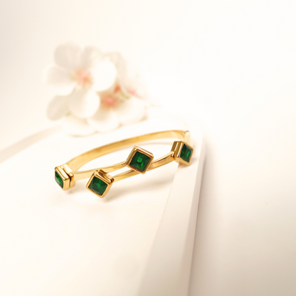 Ashara Emerald Edge Bracelet