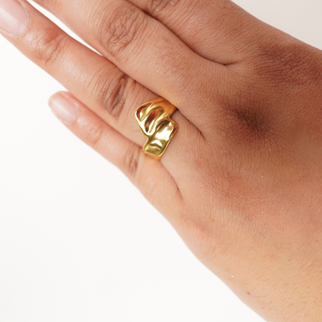 Ashara Molten Wave Band Ring