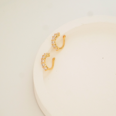 Celeste Cluster Zircon Ear Cuff – No Piercing, Gold Plated | Ashara Jewels
