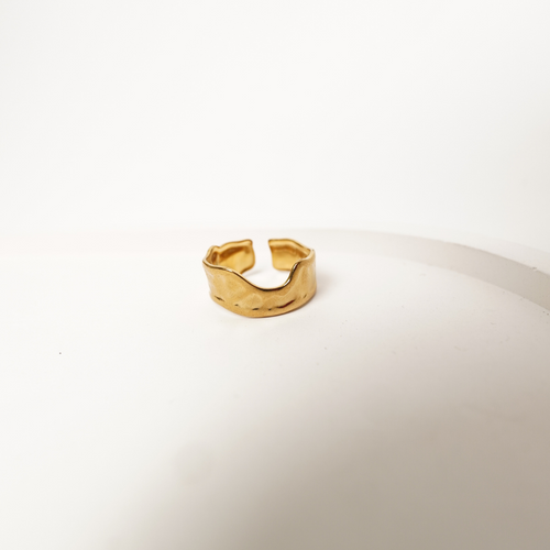 Ashara Wavy Sculpted Open Ring – 18K gold-plated stainless steel adjustable ring