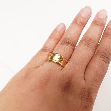 Ashara Wavy Sculpted Open Ring|Adjustable