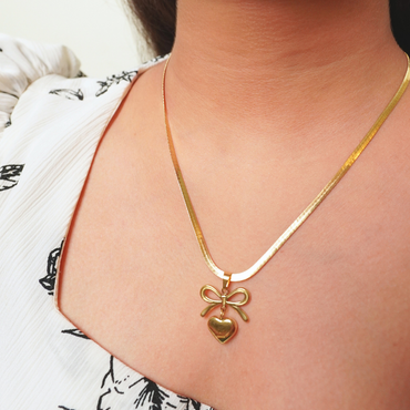 Ashara Heart Bow Necklace