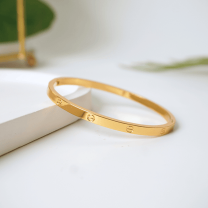 Ashara Eterna Love Bangle