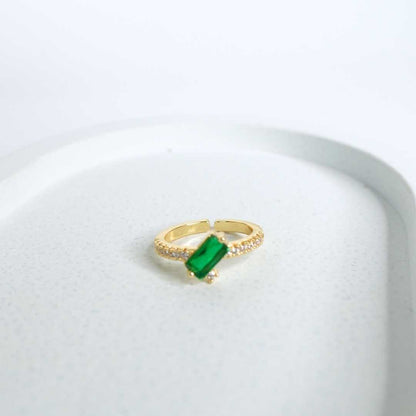 Aurora Glow Gold-Plated Pendant Necklace
