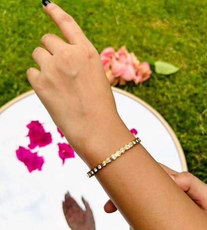 Ashara Noir Lumière Bangle for Thin Wrists