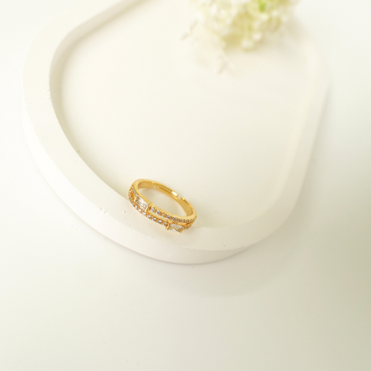 Ashara Luxe Baguette Ring | Adjustable