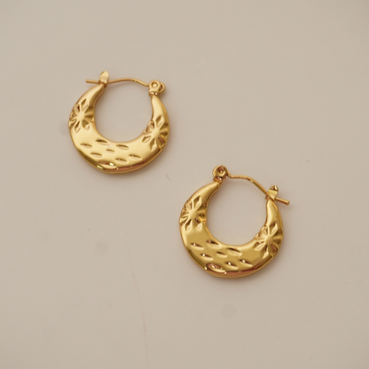Ashara Heritage Bloom Hoops – 18K Gold-Plated | Lightweight & Anti-Tarnish