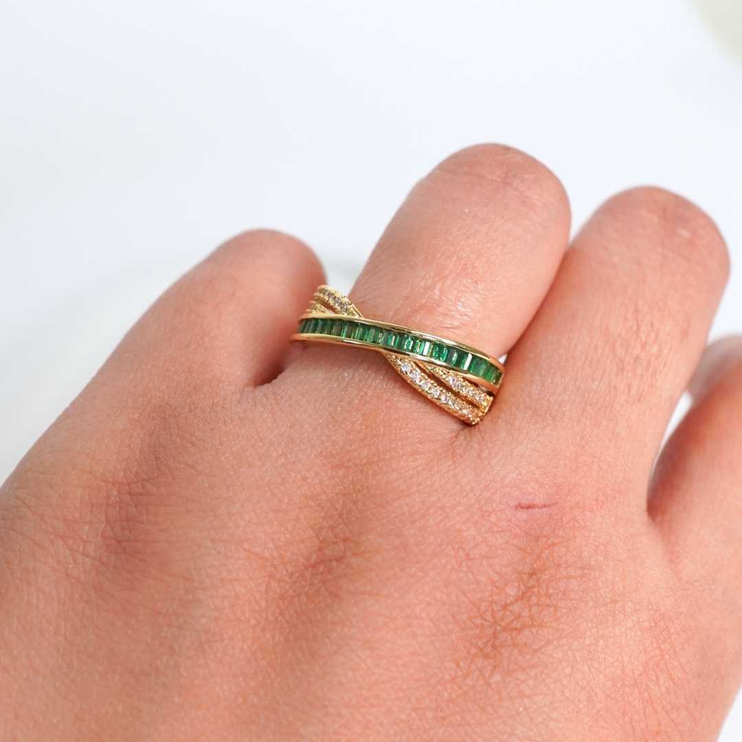 Emerald Wave Adjustable Gold-Plated Ring