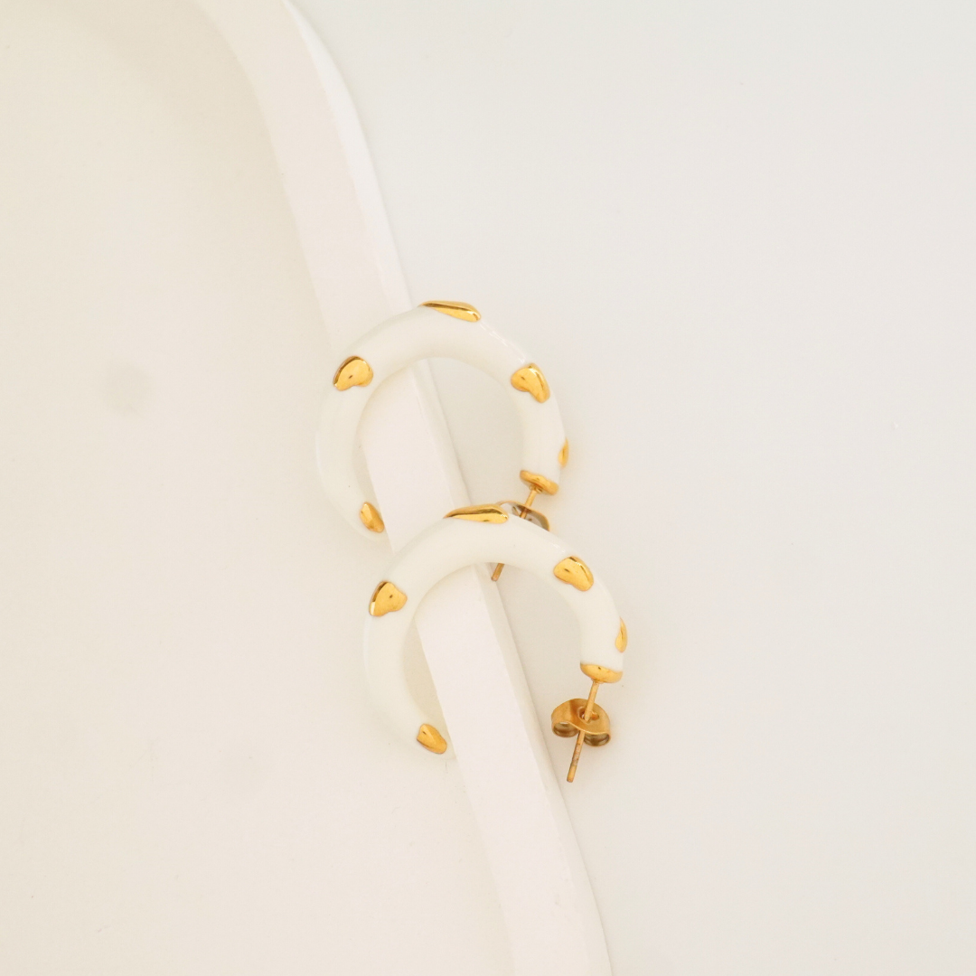 White enamel hoop earrings with gold heart accents – 18K gold plated, waterproof and anti-tarnish by Ashara Jewels
