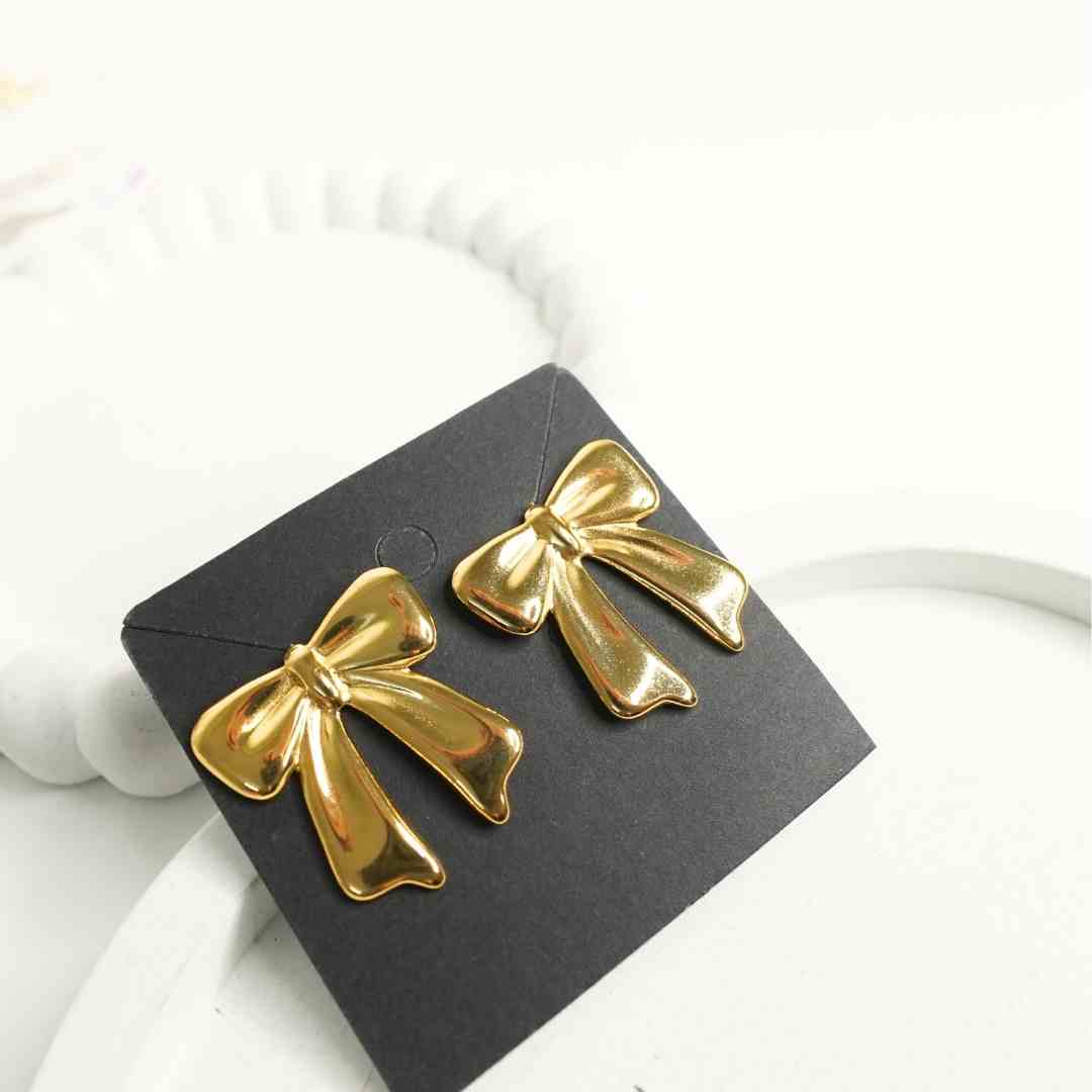 Amara Bow Gold Studs