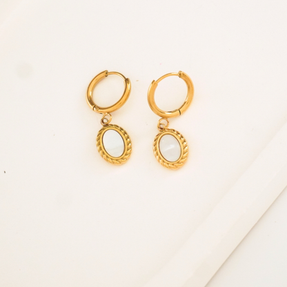 Elegant oval hoop earrings with twisted rope design, 18K gold-plated and waterproof – Ashara Jewels