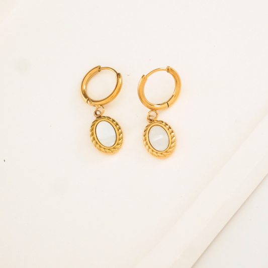 Elegant oval hoop earrings with twisted rope design, 18K gold-plated and waterproof – Ashara Jewels