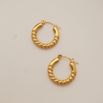 18K gold-plated chunky twisted hoop earrings – waterproof and anti-tarnish statement jewelry by Ashara Jewels