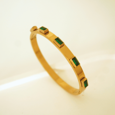 Emerald Luxe Bangle Bracelet– 18K Gold Plated Minimal Elegance